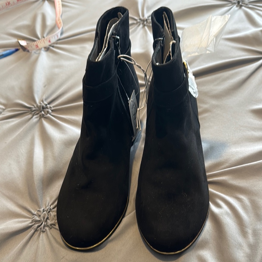 Girl’s Black Ankle Boots - Stylish Suede-Look Booties